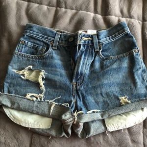 Levi jean shorts
